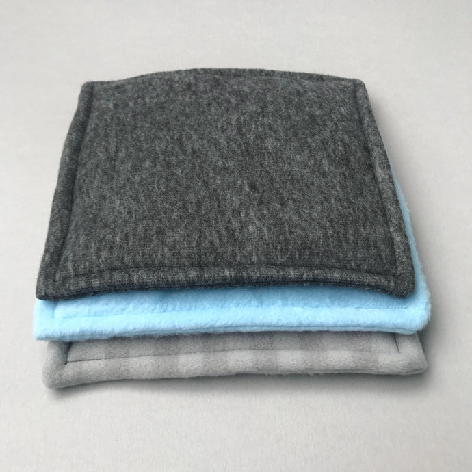House pad for cosy cube, large house and corner bed. Padded removable mat.