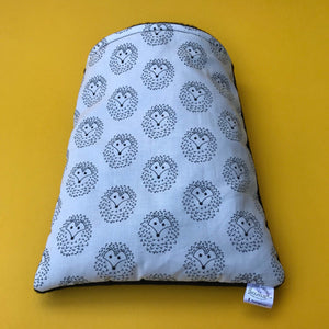 The Hoghouse black and white hedgehog cosy snuggle cave. Padded stay open hedgehog bed.