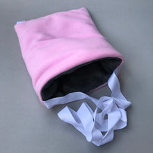 Load image into Gallery viewer, Fleece padded bonding bag, carry bag for hedgehogs. Fleece lined.