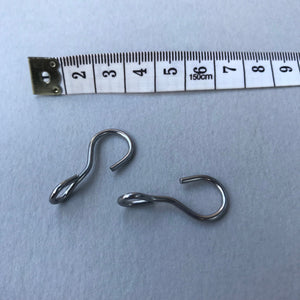 Hooks, clips for small pet cage accessories. Metal hooks. Metal clips. Accessory cage hooks.