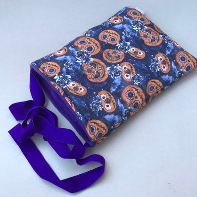 Padded pumpkin Halloween bonding bag, carry bag for hedgehog. Halloween pet tote.