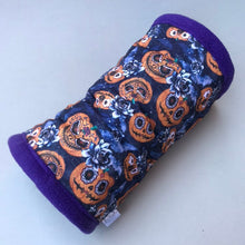 Load image into Gallery viewer, Pumpkin Halloween padded fleece tunnel. Padded tunnel for hedgehogs and small pets.