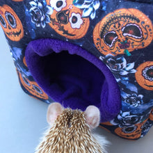 Load image into Gallery viewer, Pumpkin Halloween cosy cube bed. Hedgehog and guinea pig bed. Fleece pet bed.