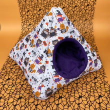 Load image into Gallery viewer, Halloween animals tent house. Hedgehog and small animal house.