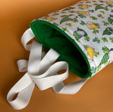 Load image into Gallery viewer, Irish gnome padded bonding bag, carry bag for hedgehog. Fleece lined pet tote.