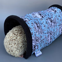 Load image into Gallery viewer, Vintage Floral Skulls full cage set. Corner house, snuggle sack, tunnel cage set.
