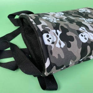 Camo skulls padded bonding bag, carry bag for hedgehog. Fleece lined pet tote.