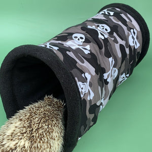Camo skulls full cage set. Corner house, snuggle sack, tunnel cage set for hedgehogs
