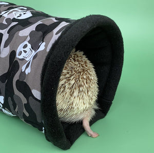 Camo skulls mini set. Tunnel, snuggle sack and toys. Hedgehog fleece tunnel and pouch.