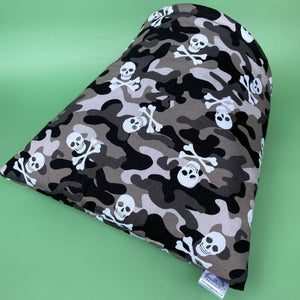 LARGE camo skulls guinea pig cosy snuggle cave. Padded stay open snuggle sack.