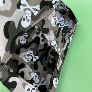 Camo skulls hanging hay bag for guinea pigs. Cotton hay feeder.