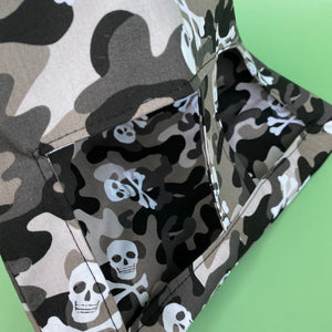 Camo skulls hanging hay bag for guinea pigs. Cotton hay feeder.