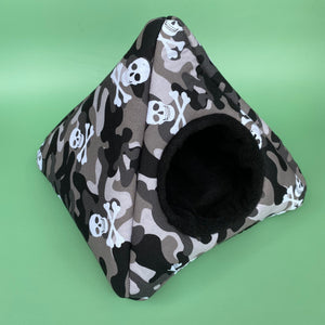 Camo skulls full cage set. Tent house, snuggle sack, tunnel cage set for hedgehogs
