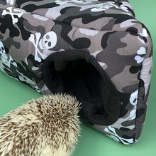 Load image into Gallery viewer, Camo skulls animals corner house. Hedgehog and small pet cube house.