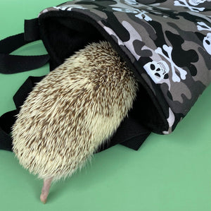 Camo skulls padded bonding bag, carry bag for hedgehog. Fleece lined pet tote.