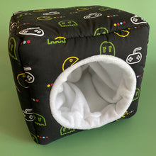 Load image into Gallery viewer, Gamer cosy cube house. Hedgehog and guinea pig cube house. Padded fleece house.