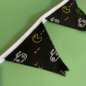 Gamer miniature bunting. Viv decorations. Cage decorations.