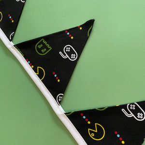 Gamer miniature bunting. Viv decorations. Cage decorations.