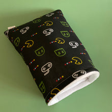 Load image into Gallery viewer, Gamer cosy snuggle cave. Padded stay open snuggle sack. Hedgehog bed.