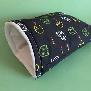 Gamer cosy snuggle cave. Padded stay open snuggle sack. Hedgehog bed.