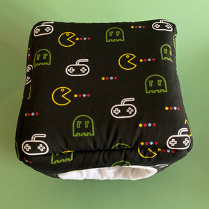 Gamer cosy cube house. Hedgehog and guinea pig cube house. Padded fleece house.