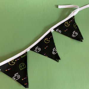 Gamer miniature bunting. Viv decorations. Cage decorations.