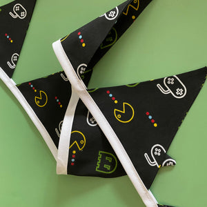 Gamer miniature bunting. Viv decorations. Cage decorations.