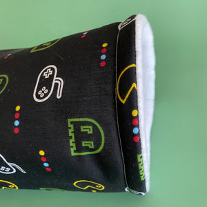 Gamer cosy snuggle cave. Padded stay open snuggle sack. Hedgehog bed.
