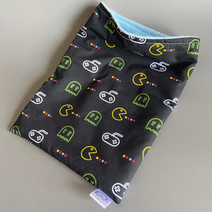 Gamer snuggle sack. Fleece lined sleeping bag for hedgehogs and small animals