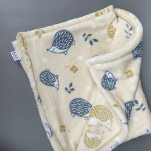 Hedgehogs cuddle fleece handling blankets for small pets. Fleece lap blankets.