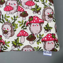 Load image into Gallery viewer, Cream Hedgehogs with Mushroom Hats hedgehogs padded bonding bag, carry bag for hedgehog. Fleece lined pet tote. Pet travel bag.