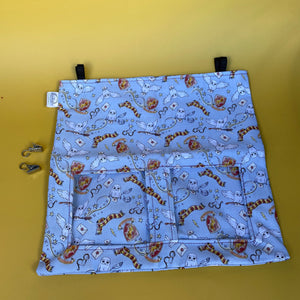Wizard hanging hay bag for guinea pigs. Cotton hay feeder.