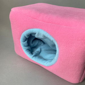LARGE fleece cosy bed for guinea pigs and chunky hogs.
