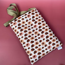 Load image into Gallery viewer, Autumn Hedgehogs padded bonding bag, carry bag for hedgehogs. Fleece lined.