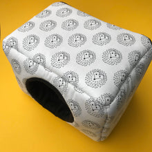 Load image into Gallery viewer, LARGE The Hoghouse cosy bed for guinea pigs. Padded house for guinea pigs.