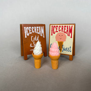 Mini ice creams and ice cream shop board sign for photos. Photo props