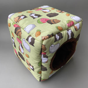 Guinea Pigs full cage set. Regular cube house, large snuggle sack, regular tunnel cage set for guinea pigs.