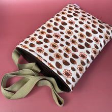 Load image into Gallery viewer, Autumn Hedgehogs padded bonding bag, carry bag for hedgehogs. Fleece lined.